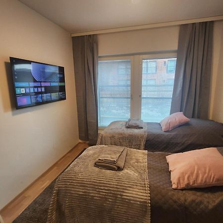 Ferienwohnung Laadukas Kalustettu Yksioe Logomolla 1-2Hloe Turku Exterior foto