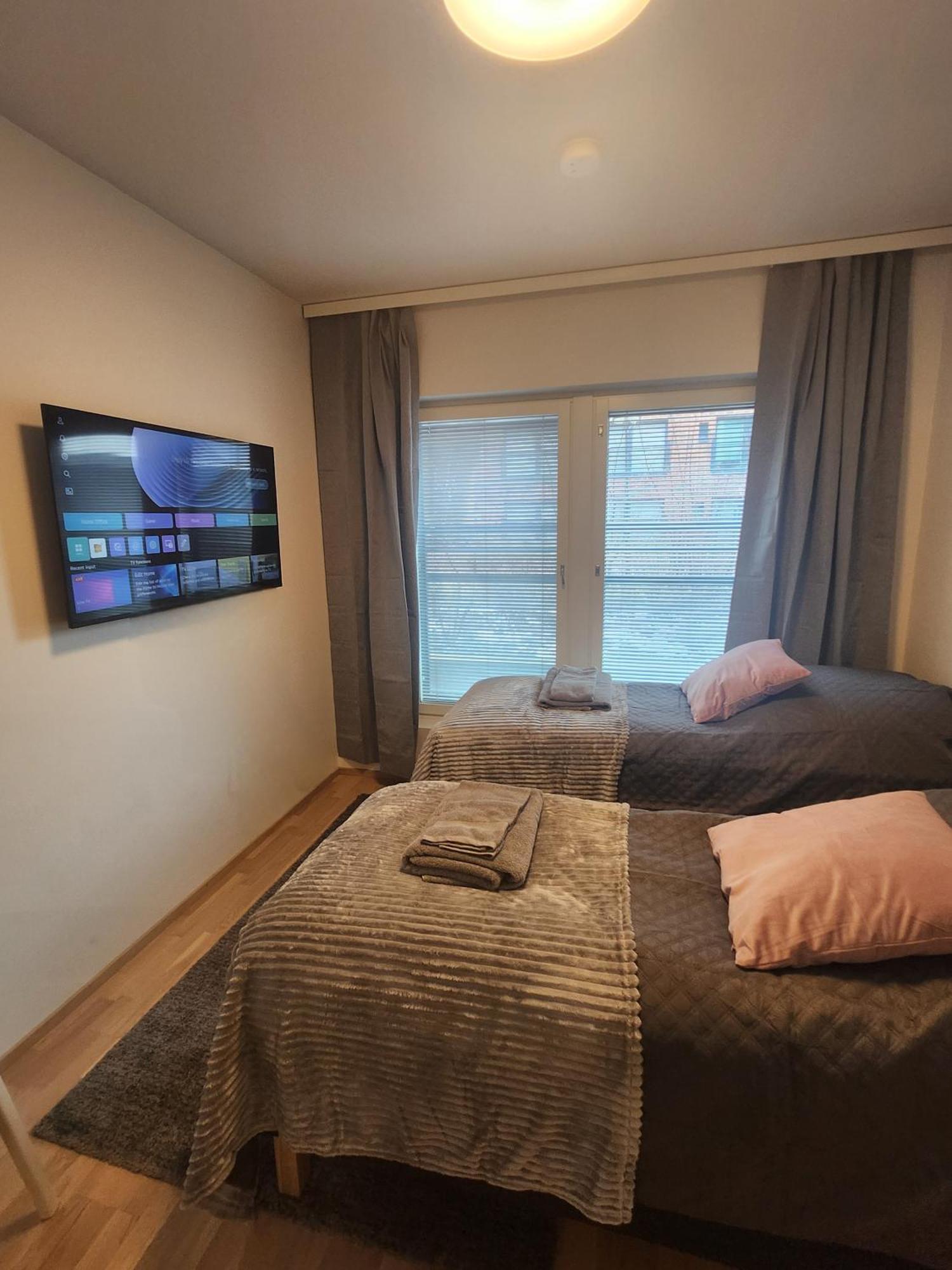 Ferienwohnung Laadukas Kalustettu Yksioe Logomolla 1-2Hloe Turku Exterior foto