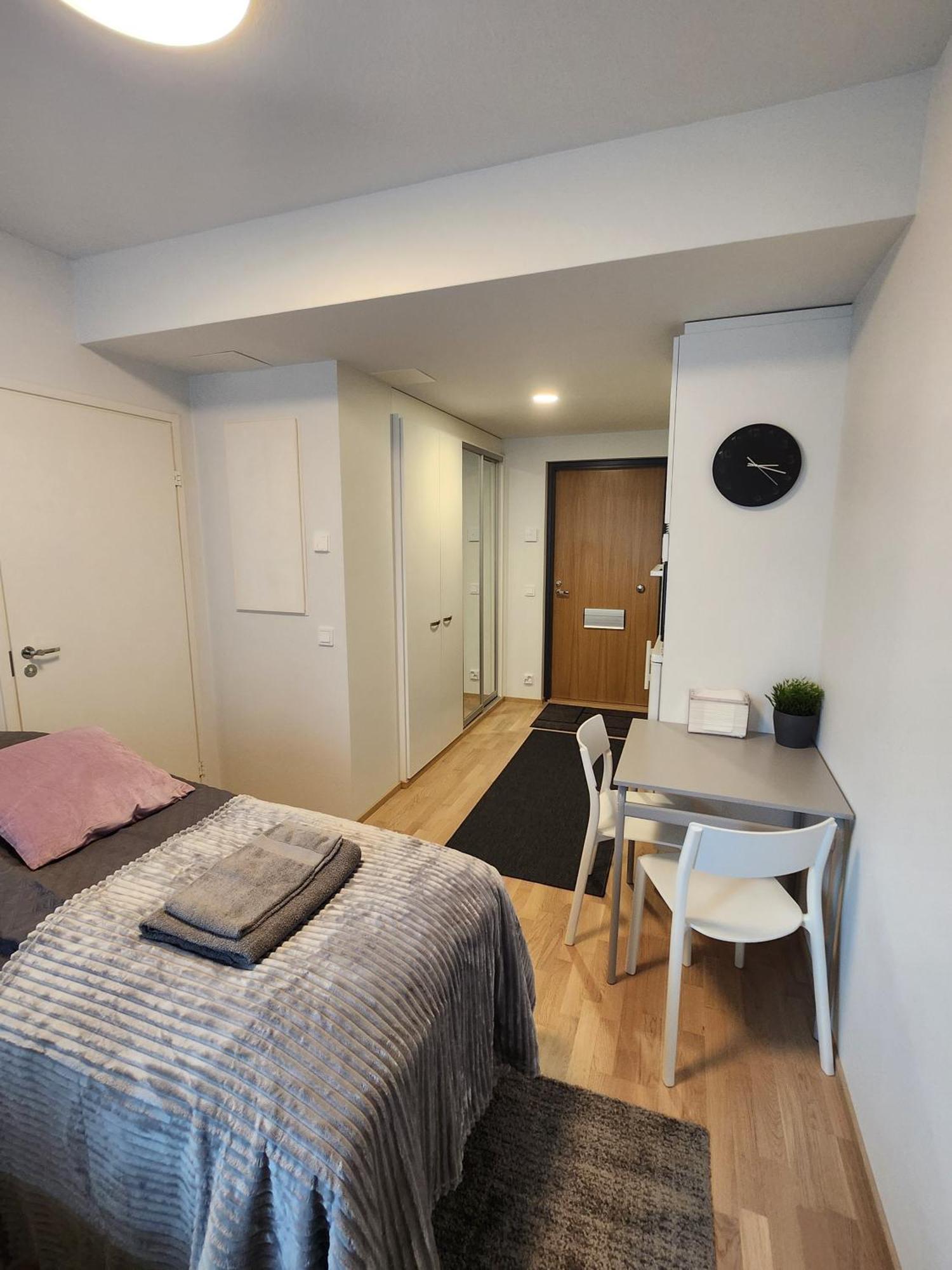 Ferienwohnung Laadukas Kalustettu Yksioe Logomolla 1-2Hloe Turku Exterior foto