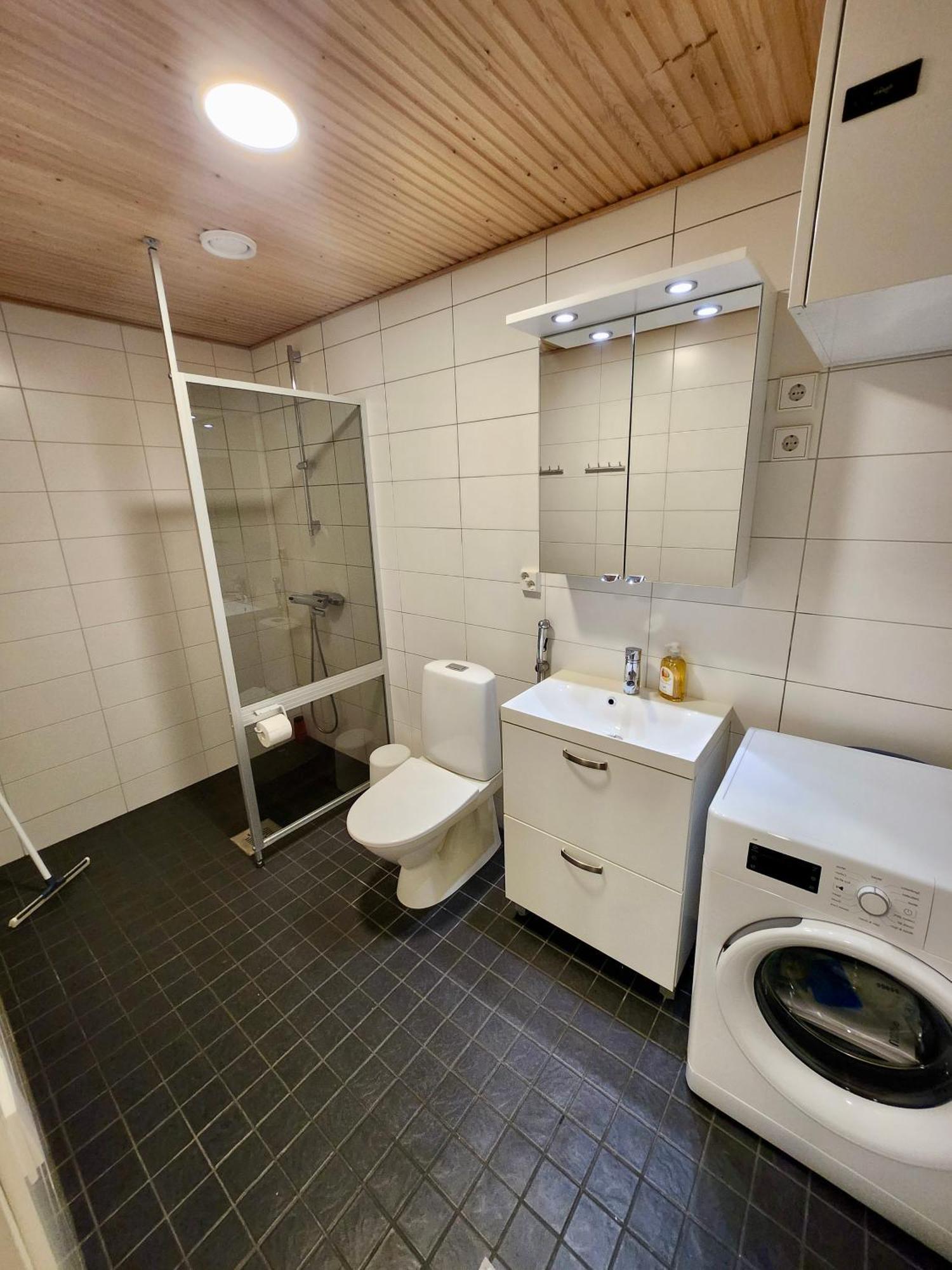 Ferienwohnung Laadukas Kalustettu Yksioe Logomolla 1-2Hloe Turku Exterior foto