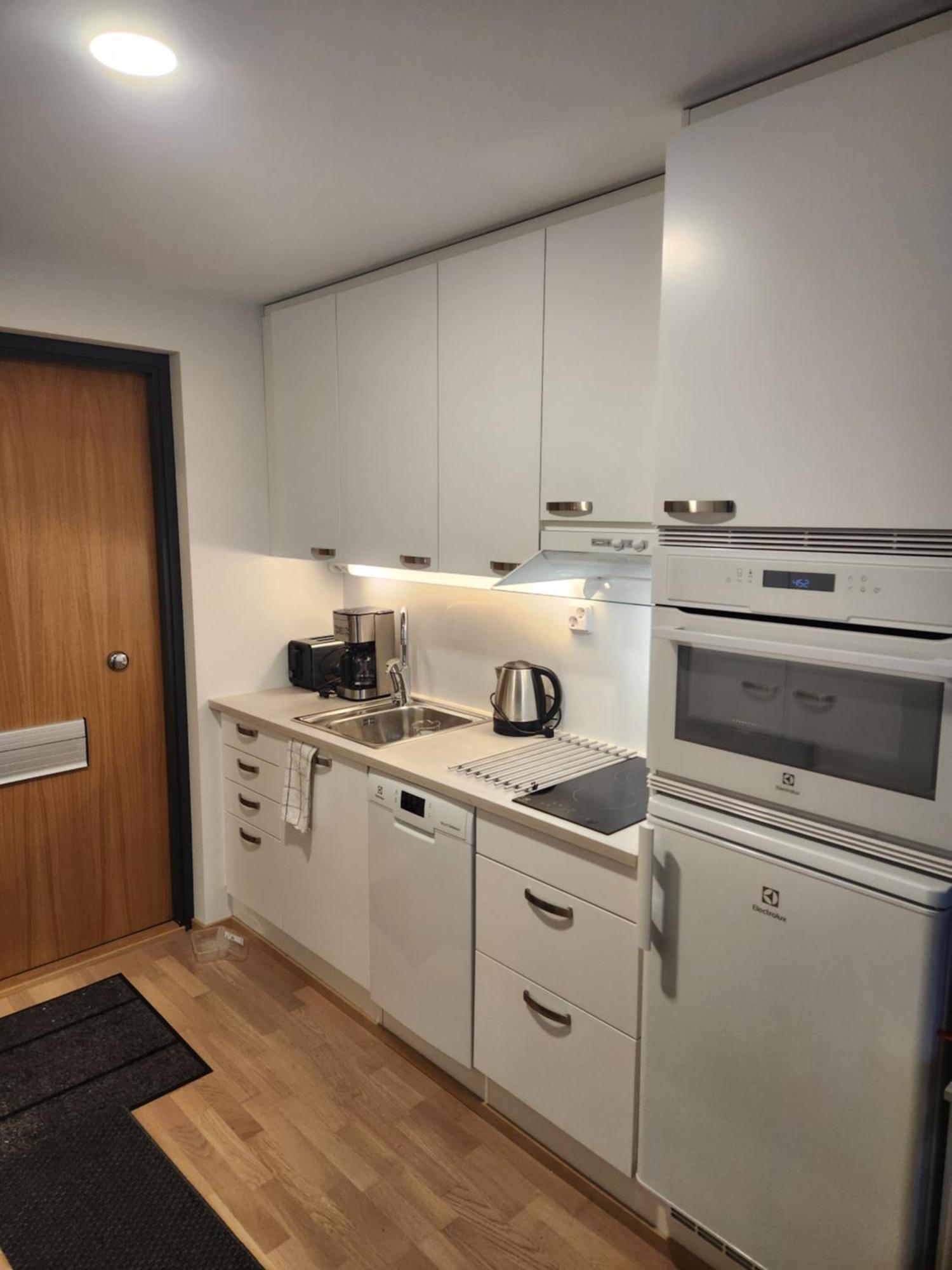 Ferienwohnung Laadukas Kalustettu Yksioe Logomolla 1-2Hloe Turku Exterior foto